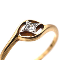 Art Deco 18ct Gold Diamond Twist Ring with a Star Motif | Parkin and Gerrish (UK)