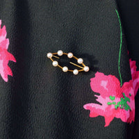 Mid Century 9ct Gold Marquise Bar Brooch With Eight Cultured Pearls | Parkin and Gerrish (UK)