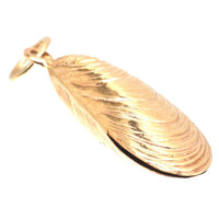 Vintage 9ct Gold Mussel Shell Charm / Pendant | Parkin and Gerrish (UK)