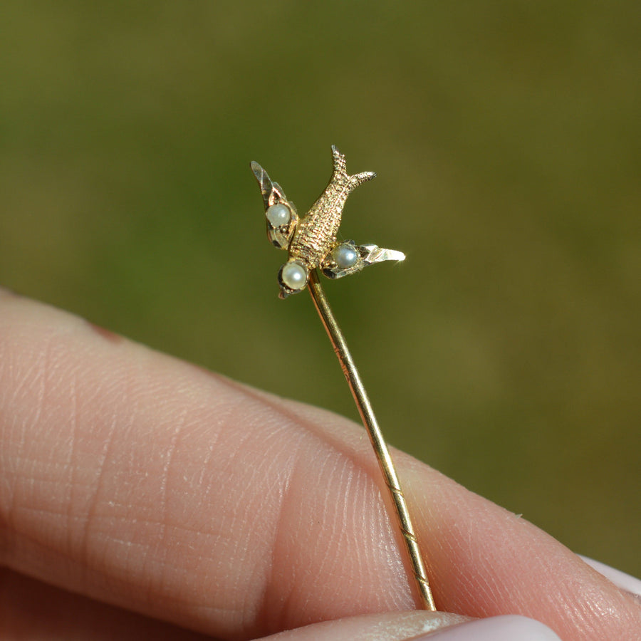 Edwardian 9ct Gold Swallow Tie Pin with Seed Pearls
