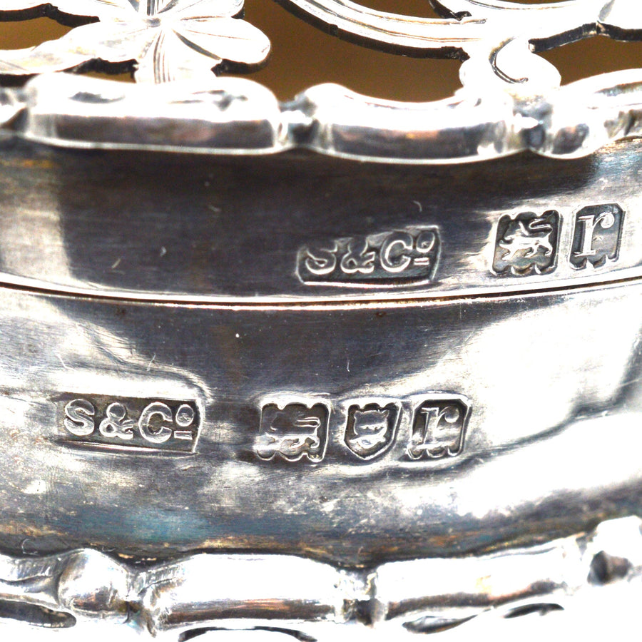 Edwardian Sterling Silver Oval Trinket Box with Italian Cameo of Aphrodite, London 1912