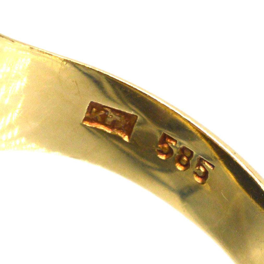 Early 20th Century 14ct Gold Sardonyx Signet Ring with Armorial Intaglio Crest | Parkin and Gerrish | Antique & Vintage Jewellery