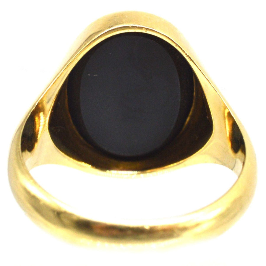 Early 20th Century 14ct Gold Sardonyx Signet Ring with Armorial Intaglio Crest | Parkin and Gerrish | Antique & Vintage Jewellery
