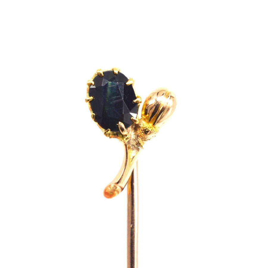 Early 20th Century 18ct Gold Dark Sapphire Tie Pin of Flower and Bud | Parkin and Gerrish | Antique & Vintage Jewellery