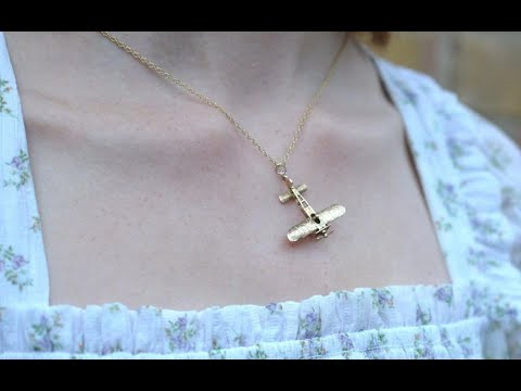 1970s 9ct Gold Vintage Aerolane Pendant