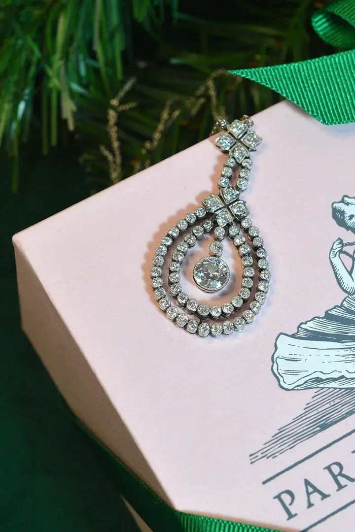 GIVE A STORY THIS CHRISTMAS