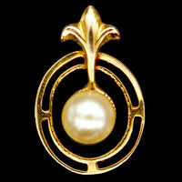 1970s 9ct Gold & Cultured Pearl Pendant With Fleur - de - Lis Detail | Parkin and Gerrish (UK)