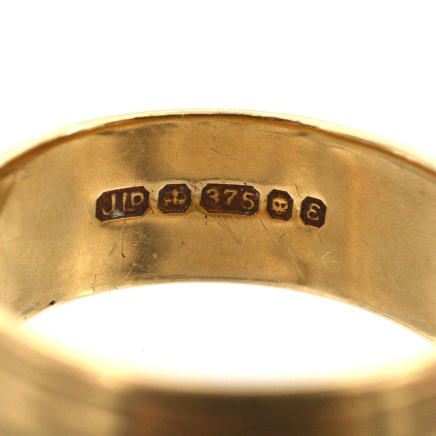 London Assay Hallmarks 1970s 9ct Gold Wedding Ring with Decorated Edge (6.7mm) | Parkin and Gerrish | Antique & Vintage Jewellery