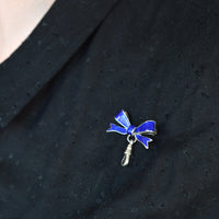 Edwardian Royal Blue Guilloché Enamel and Silver Bow Brooch with Dog Clip | Parkin and Gerrish (UK)