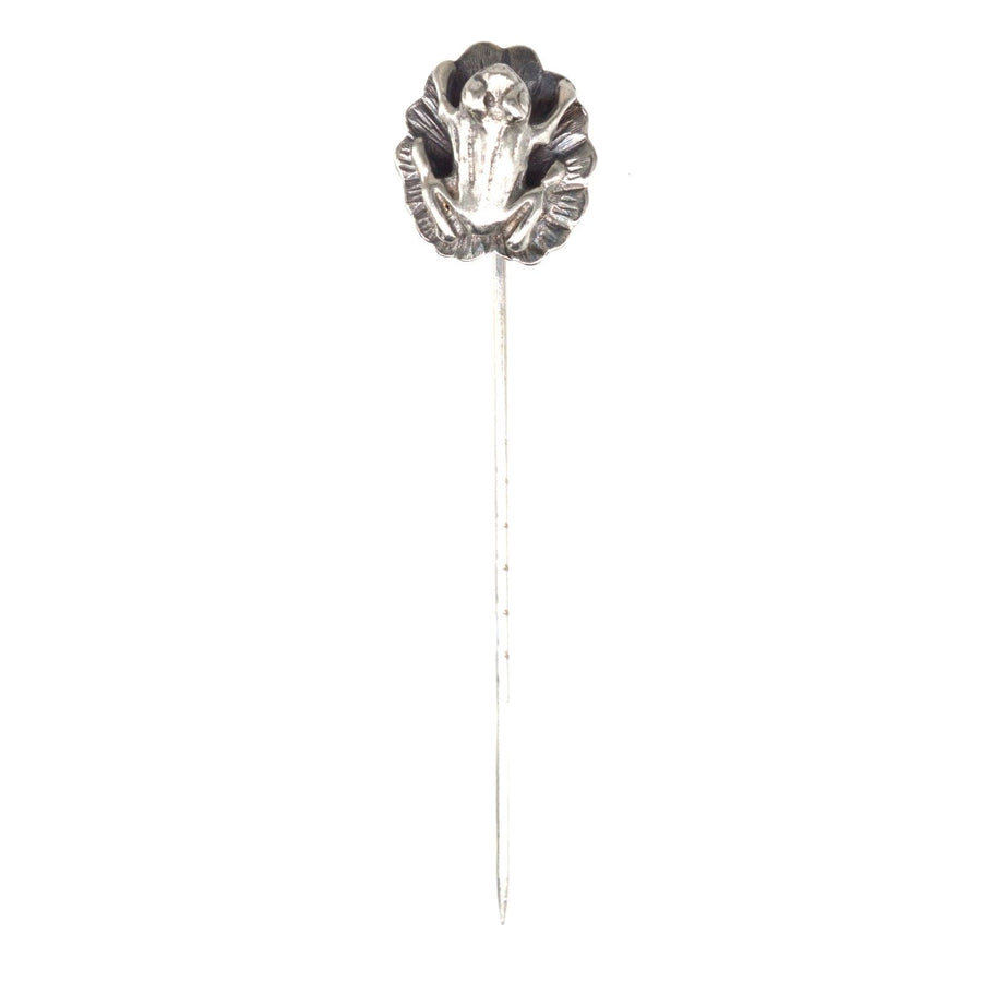 German 1940s Silver Frog on Lily Pad Tie Pin | Parkin and Gerrish | Antique & Vintage Jewellery