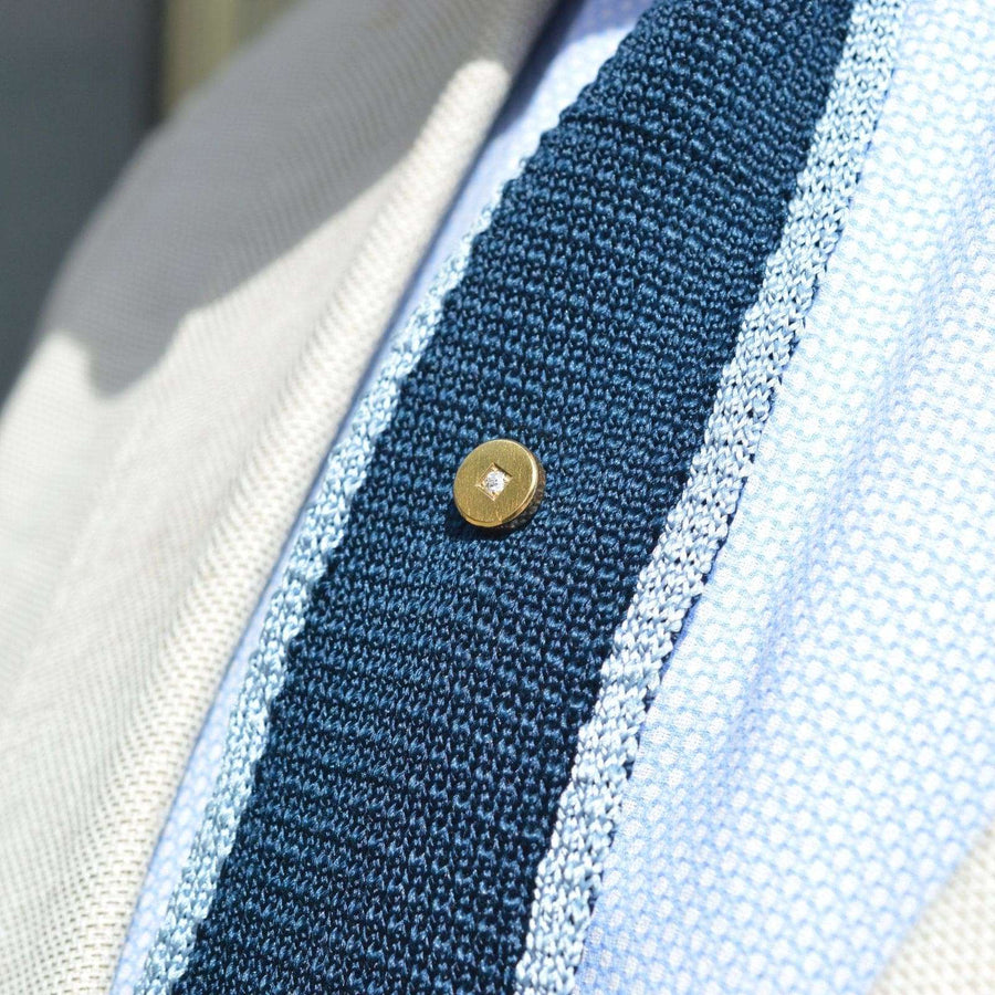 Victorian 18ct Gold Simple Round Circle Tie Pin with a Diamond | Parkin and Gerrish (UK)